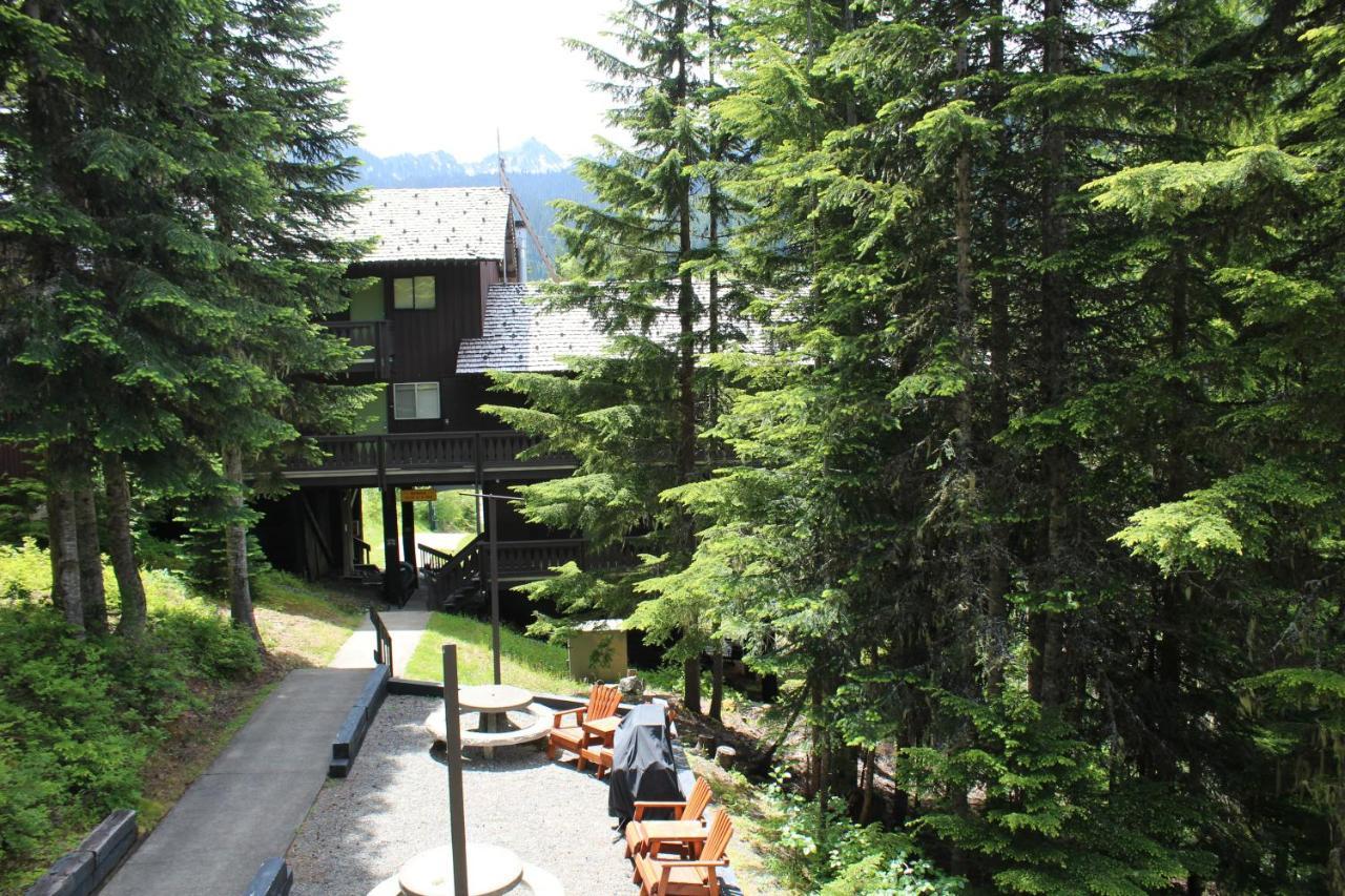 Crystal Chalets Greenwater Экстерьер фото
