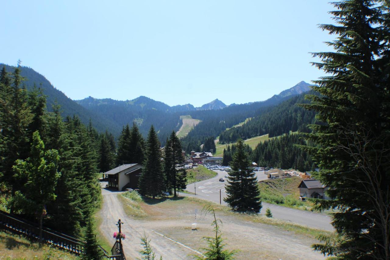 Crystal Chalets Greenwater Экстерьер фото